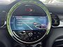 MINI Cooper 5-Deurs 1.5 136 pk Automaat Camden Edition Navigatie Led koplampen Apple Carplay Climate Control Cruise Control Parkeersensoren Dab Zwarte Velgen Spiegelpakket NL Auto