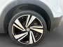 Volkswagen T-Cross 1.0 TSI Life | Navi | Climate control |