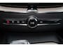 Volvo XC60 Recharge T6 AWD Inscription - Panorama/schuifdak - IntelliSafe Assist & Surround - Harman/Kardon audio - 360º Camera - Verwarmde voorstoelen, stuur & achterbank - Parkeersensoren voor & achter - Draadloze tel. lader - Elektr. bedienb. bestuurdersstoel met geheugen - Head up display - Extra getint glas - 19' LMV
