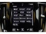 Volvo XC60 Recharge T6 AWD Inscription - Panorama/schuifdak - IntelliSafe Assist & Surround - Harman/Kardon audio - 360º Camera - Verwarmde voorstoelen, stuur & achterbank - Parkeersensoren voor & achter - Draadloze tel. lader - Elektr. bedienb. bestuurdersstoel met geheugen - Head up display - Extra getint glas - 19' LMV