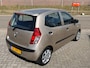 Hyundai i10 1.25i Active Cool 5 DEURS 4 CILINDER! NL AUTO NAP l HOGE INSTAP! Airco l Elek ramen l Centraal l ZEER MOOI!