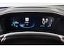 Peugeot e-2008 EV GT 50 kWh SOH 100% Panoramadak Stoelverwarming Achteruitrijcamera