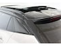Peugeot e-2008 EV GT 50 kWh SOH 100% Panoramadak Stoelverwarming Achteruitrijcamera