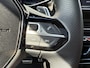 Peugeot 208 Hybrid Automaat GT | Panoramadak | Navigatie | Parkeersensoren | 10 '' Scherm | achteruitrijcamera | Interieur Verlichting | Keyless Entry |