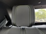 Peugeot 208 Hybrid Automaat GT | Panoramadak | Navigatie | Parkeersensoren | 10 '' Scherm | achteruitrijcamera | Interieur Verlichting | Keyless Entry |