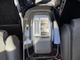 Peugeot 208 Hybrid Automaat GT | Panoramadak | Navigatie | Parkeersensoren | 10 '' Scherm | achteruitrijcamera | Interieur Verlichting | Keyless Entry |