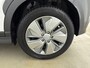 Hyundai Kona Electric EV FASHION 64 kWh | DODEHOEK DETECTIE | PDC | 3 FASE | WARMTEPOMP | CAMERA | CLIMA | CRUISE ADAPT. | NAVI | PRIVACY GLASS | DAKRAILING | APPLE CAR PLAY & ADROID AUTO |