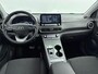 Hyundai Kona Electric EV FASHION 64 kWh | DODEHOEK DETECTIE | PDC | 3 FASE | WARMTEPOMP | CAMERA | CLIMA | CRUISE ADAPT. | NAVI | PRIVACY GLASS | DAKRAILING | APPLE CAR PLAY & ADROID AUTO |