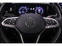 Volkswagen Passat Variant Business 1.5 eTSI 150pk DSG Automaat Trekhaak, Adaptive cruise control, Navigatie, Achteruitrijcamera, LED koplampen, Stoelverwarming, App connect