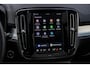 Volvo XC40 2.0 B4 Plus Black Edition | Trekhaak | Harman Kardon Audio | Panoramadak | Achteruitrijcamera | Parkeersensoren | Keyless Entry | Elektrische Achterklep | Elektrisch Verstelbare Voorstoelen | Stoelverwarming | Cruise Control Adaptief | BLIS | Google Navigatie | Apple Carplay | Android Auto | Lichtmetalen Velgen 20 inch