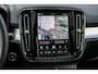 Volvo XC40 2.0 B4 Plus Black Edition | Trekhaak | Harman Kardon Audio | Panoramadak | Achteruitrijcamera | Parkeersensoren | Keyless Entry | Elektrische Achterklep | Elektrisch Verstelbare Voorstoelen | Stoelverwarming | Cruise Control Adaptief | BLIS | Google Navigatie | Apple Carplay | Android Auto | Lichtmetalen Velgen 20 inch