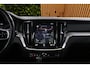 Volvo V60 2.0 T8 Twin Engine AWD R-Design | Panoramadak | Harman/Kardon | Camera | 18" Velgen