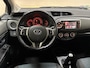 Toyota Yaris 1.0 VVT-i Aspiration, Airco, Navigatie, Isofix, Volledig onderhouden, All season banden, Afn. trekhaak, Camera, Prijs incl. apk, beurt en 3 mnd garantie