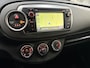 Toyota Yaris 1.0 VVT-i Aspiration, Airco, Navigatie, Isofix, Volledig onderhouden, All season banden, Afn. trekhaak, Camera, Prijs incl. apk, beurt en 3 mnd garantie