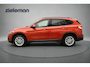 BMW X1 sDrive18i Business Edition Automaat - Carplay, Camera, Headup Display, Cruise