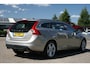 Volvo V60 1.6 T3 Momentum / afn. trekhaak / cruise / pdc / stoelv.
