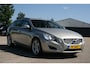 Volvo V60 1.6 T3 Momentum / afn. trekhaak / cruise / pdc / stoelv.