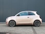 Fiat 500 La Prima 42 kWh | Panoramadak | Lederen bekleding | AppleCarPlay/Android | Navigatie | Camera | Parkeersensoren