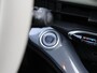 Fiat 500 La Prima 42 kWh | Panoramadak | Lederen bekleding | AppleCarPlay/Android | Navigatie | Camera | Parkeersensoren