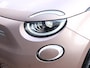 Fiat 500 La Prima 42 kWh | Panoramadak | Lederen bekleding | AppleCarPlay/Android | Navigatie | Camera | Parkeersensoren