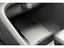 Volvo EX40 Single Motor Extended Range Plus 82 kWh | Trekhaak | Warmtepomp | Premium audio by Harman Kardon | Stoel-/ stuurwielverwarming | Apple carplay/Android auto | Adaptieve cruise control | Keyless