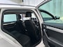 Skoda Octavia Combi 1.5 TSI 150pk DSG Greentech Business Edition Leder-Stof Trekhaak Stoelverwarming Navigatie App-Connect DAB+