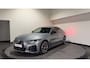 BMW i4 M50 84 kWh M Sport Pro | SOH 97,6% | el. Schuif/kanteldak | el. stoelen met memory | HUD | Unieke kleur