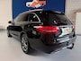 Mercedes-Benz C-klasse Estate 180 Prestige automaat / bj.2015/ navigatie/scherm/trekhaak/half leder/NAP met 210652 km./ APK 03/27.