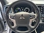 Mitsubishi Outlander 2.4 PHEV Instyle | Trekhaak | Leder | Schuif-kantel dak | Rondom camera | Elektrisch. Achterklep | Stoel en stuurverwarming | Set winterwielen |