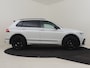 Volkswagen Tiguan 1.4 TSI eHybrid R-Line Business+245Pk DSG/AUTO | 360gr camera | Trekhaak uitklapbaar | Keyless | Climate control | Elektr stoel incl Memory | Cruise control adapt | Dodehoek | Stoel/stuurverw | NAVI | Matrix LED | DAB | 20"LMV