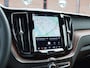 Volvo XC60 T6 Recharge AWD Plus Dark | Trekhaak | SOH 100%