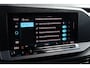 Volkswagen Caddy Maxi Cargo Flexible 1.5 TSI Flexible eHybrid Limited Edition 115PK / 85kW, Dodehoekdetectie (Side Assist), adaptieve cruise control (ACC), elektrisch verstel-, verwarm- en inklapbare buitenspiegels, achteruitrijcamera (Rear View), parkeersensoren voor en achter (PDC), trekhaak, navigatie, Apple Carplay & Android Auto, DAB+, verwarmbare voorstoelen, keyless start, 17" 'Vulcano' LMV, multifunctioneel lederen stuurwiel etc.