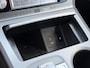 Hyundai Kona Electric EV Fashion 64 kWh / 3 fase laden / SOH 100% / Fabrieksgarantie accu t/m 07-2030 / Dealer Onderhouden / Stuur-/Stoelverwarming / Navigatie / Apple Carplay/Android Auto / Achteruitrijcamera /