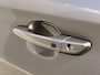 Hyundai Kona Electric EV Fashion 64 kWh / 3 fase laden / SOH 100% / Fabrieksgarantie accu t/m 07-2030 / Dealer Onderhouden / Stuur-/Stoelverwarming / Navigatie / Apple Carplay/Android Auto / Achteruitrijcamera /