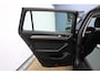 Volkswagen Passat Variant 1.6 TDI Comfortline | Airco | Climate controle | Cruise controle | Bluetooth | Parkeersensoren V+A | Dakdragers | Navigatie | Draadloze telefoonlader | Elektrische ramen V/A | 16 Inch LMV |