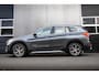 BMW X1 sDrive20i 192 pk Centennial High Executive / NL-Auto/ Dealer.Ond/ Pano-Dak/ Leder/ Sport-Stoele/ Stoel.Verw/ Head-Up/ Led-Verlichting/ Trekhaak