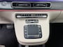 Mercedes-Benz EQV 300 Lang Avantgarde Exclusieve 7-Peroons | Pano | Elektr. Stoelen | Burmester High-end | Navigatie | Camera | Stoelkoeling
