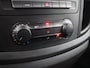 Mercedes-Benz eVito | L2 Lang | 66 kWh | 285 KM RANGE WLTP | Stoelverwarming | Navigatie | Parkeercamera | Airco | Stoel - Stoel | Certified