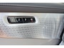 Volvo XC90 T8 Recharge AWD Ultra Black Ed. Exec. HEICO Uitlaatsysteem met klepbediening - Luchtvering - Panorama/schuifdak - IntelliSafe Assist & Surround - 360º Camera - Bowers & Wilkins audio - Adaptieve LED koplampen - Verwarmde voorstoelen, stuur & achterbank - Parkeersensoren voor & achter - Elektr. bedienb. voorstoelen met geheugen - Geventileerde voorstoelen - Head up display - Draadloze tel. lader - Extra getint glas - 22' LMV