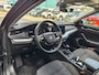 Skoda Octavia Combi 1.0 TSI Business Edition Plus | Schuif-Kanteldak | Trekhaak | Stoelverwarming