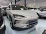 BYD Seal U 1.5 T DM-i AWD Design 325 PK / Panorama / Lederen interieur / Camera / Elektrische stoelen / Full option