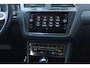 Volkswagen Tiguan 1.4 TSI eHybrid R-Line Business+ SOH 93,6% | 245PK / 180kW DSG, Wegklapbare trekhaak, achteruitrijcamera (Rear View), dodehoekdetectie (Side Assist), 18" 'Nizza' LMV met 4 seizoenenbanden, elektrische achterklep (Easy Open), keyless go & entry, alarm klasse III, verwarmbare voorstoelen, verwarmbaar multifunctioneel lederen stuurwiel, parkeersensoren voor en achter (PDC), Apple Carplay & Android Auto, navigatie, DAB+, elektrisch verstel-, verwarm- en inklapbare buitenspiegels (spiegel pakket), digital cockpit pro, licht- en regensensor etc.