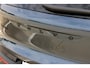 Volvo XC40 B4 Plus Black Edition | Verwarmbare voorstoelen | Verwarmbaar stuurwiel | Premium audio by Harman Kardon | Panoramadak | Rondom zichtcamera | Verwarmbare voorruit | 20 inch Lichtmetalen velgen | Alarmklasse 3