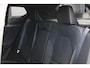 Volvo XC40 B4 Plus Black Edition | Verwarmbare voorstoelen | Verwarmbaar stuurwiel | Premium audio by Harman Kardon | Panoramadak | Rondom zichtcamera | Verwarmbare voorruit | 20 inch Lichtmetalen velgen | Alarmklasse 3