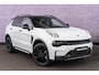 Lynk & Co 01 1.5 More | PHEV | Panoramadak | Elektrische Achterklep | Infinity Audio | 360 Graden Camera | Apple Carplay | Android Auto | Elektrisch Verstelbare Bestuurdersstoel | Stoelverwarming | LED Koplampen Adaptief | Trekhaak |