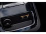Volvo V60 2.0 T8 Plug-in hybrid AWD Plus Dark | PHEV Long Range | 360 Graden Camera | Panoramadak | Head-up Display | Harman Kardon Audio | Keyless Entry | Elektrische Achterklep | Elektrisch Verstelbare Voorstoelen | Navigatie | Apple Carplay | Android Auto