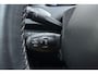 Peugeot 2008 1.2 PureTech Allure | Apple carplay/Android auto | Navigatie | Achteruitrijcamera | 110PK | Cruise control | Climate control | Trekhaak