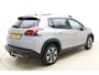 Peugeot 2008 1.2 PureTech Allure | Apple carplay/Android auto | Navigatie | Achteruitrijcamera | 110PK | Cruise control | Climate control | Trekhaak