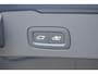 Volvo V60 T8 455PK Automaat Plug-in hybrid AWD Plus Dark / 360 Camera / Harman Kardon / Head-up display / Panorama schuifdak / Stoel- en stuurverwarming / Trekhaak / Elektrische stoelen met geheugen
