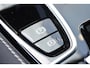 Volvo V60 T8 455PK Automaat Plug-in hybrid AWD Plus Dark / 360 Camera / Harman Kardon / Head-up display / Panorama schuifdak / Stoel- en stuurverwarming / Trekhaak / Elektrische stoelen met geheugen